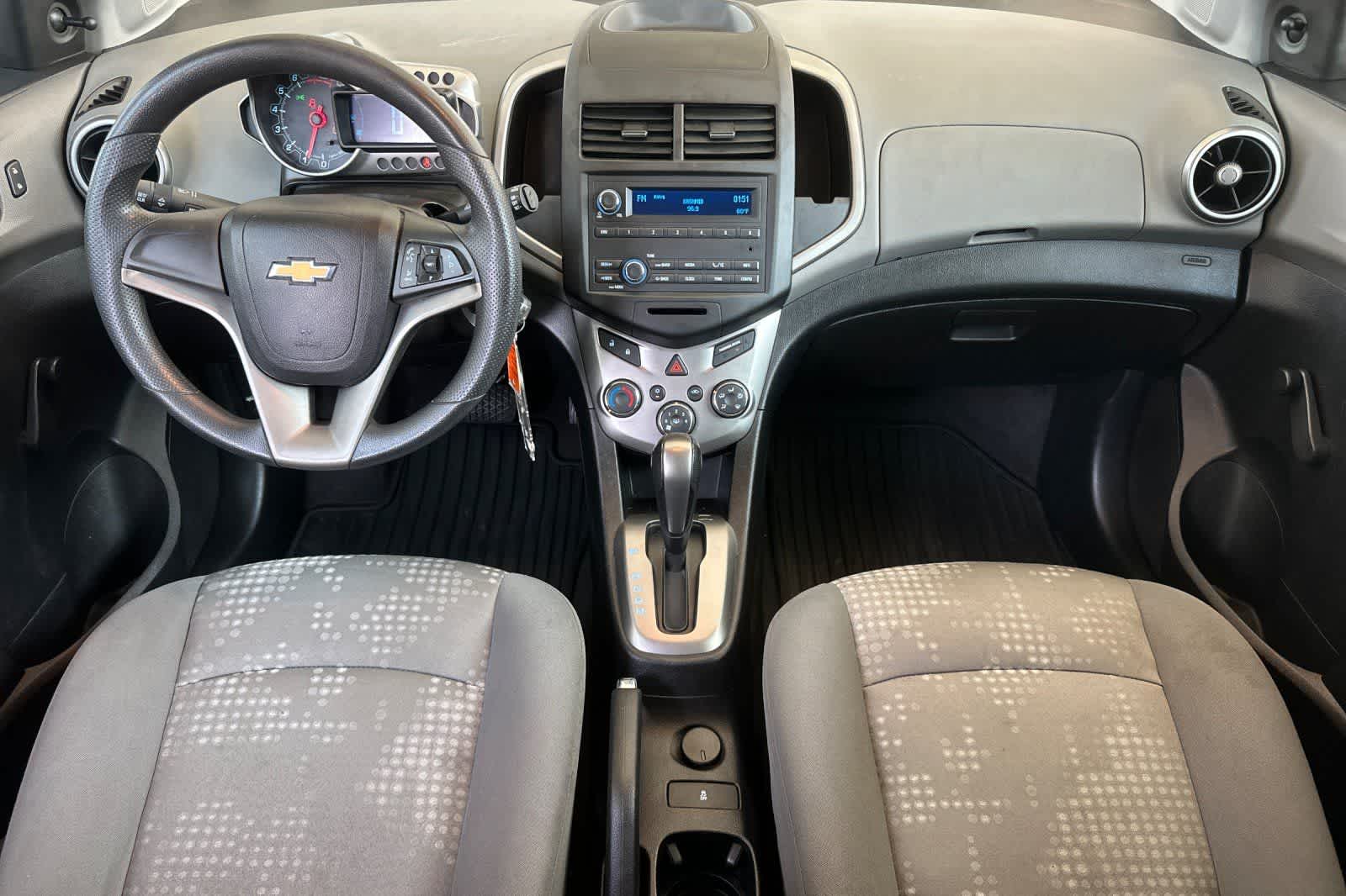Thumbnail: 2015 Chevrolet Sonic - 3