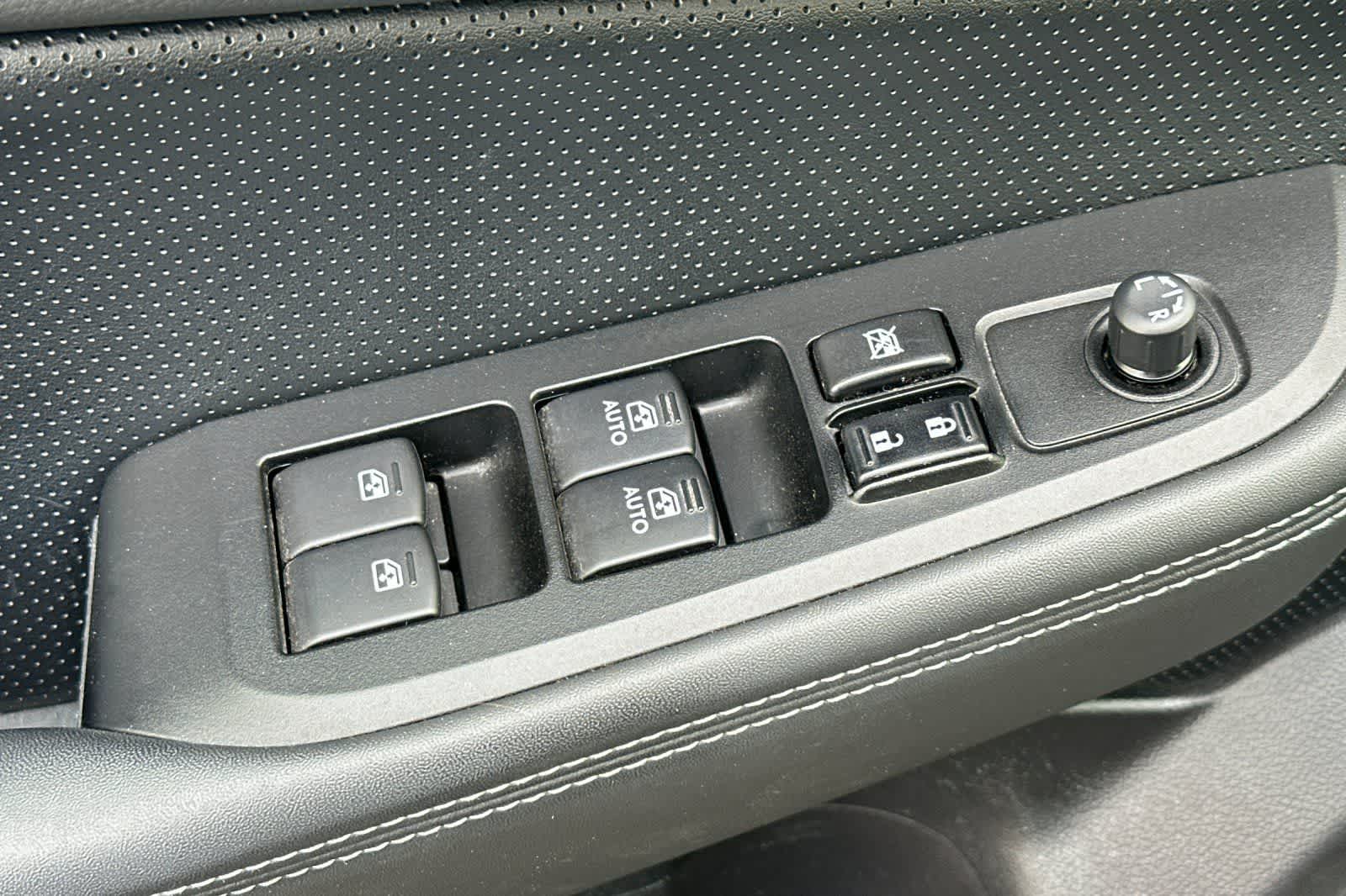 Thumbnail: 2016 Subaru Outback - 13