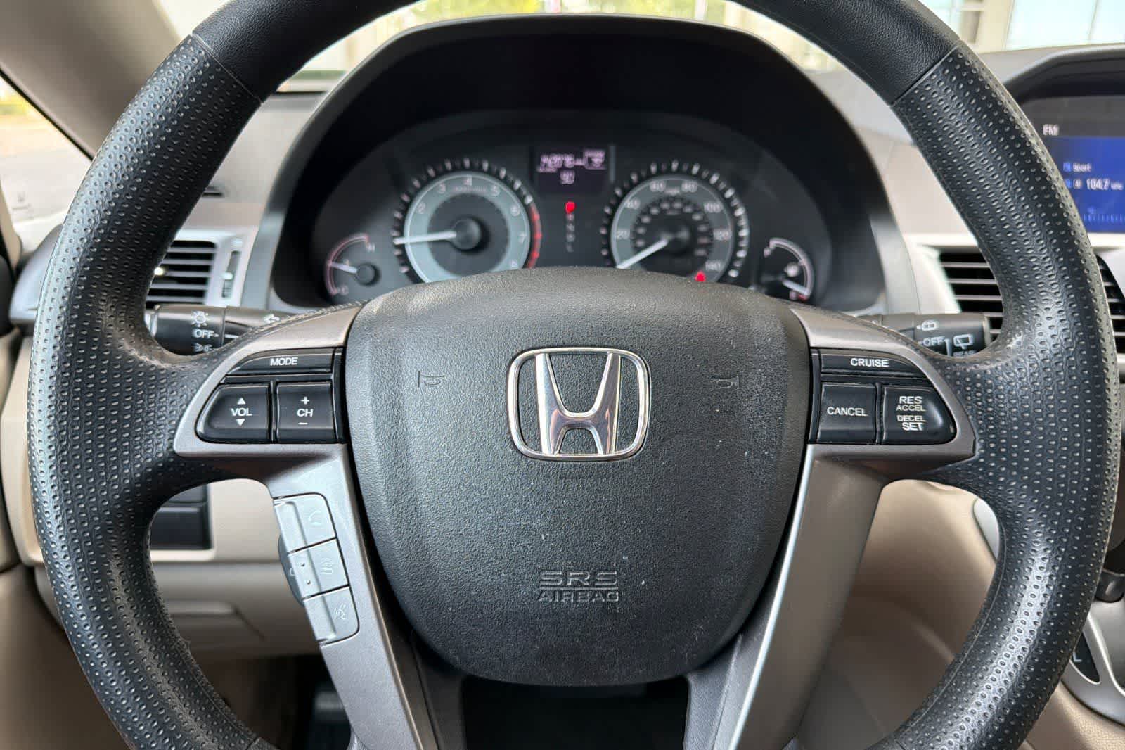 Thumbnail: 2015 Honda Odyssey - 25