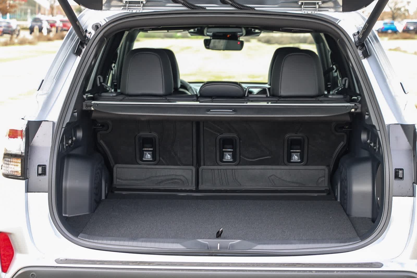 Thumbnail: 2026 Subaru Forester - 21