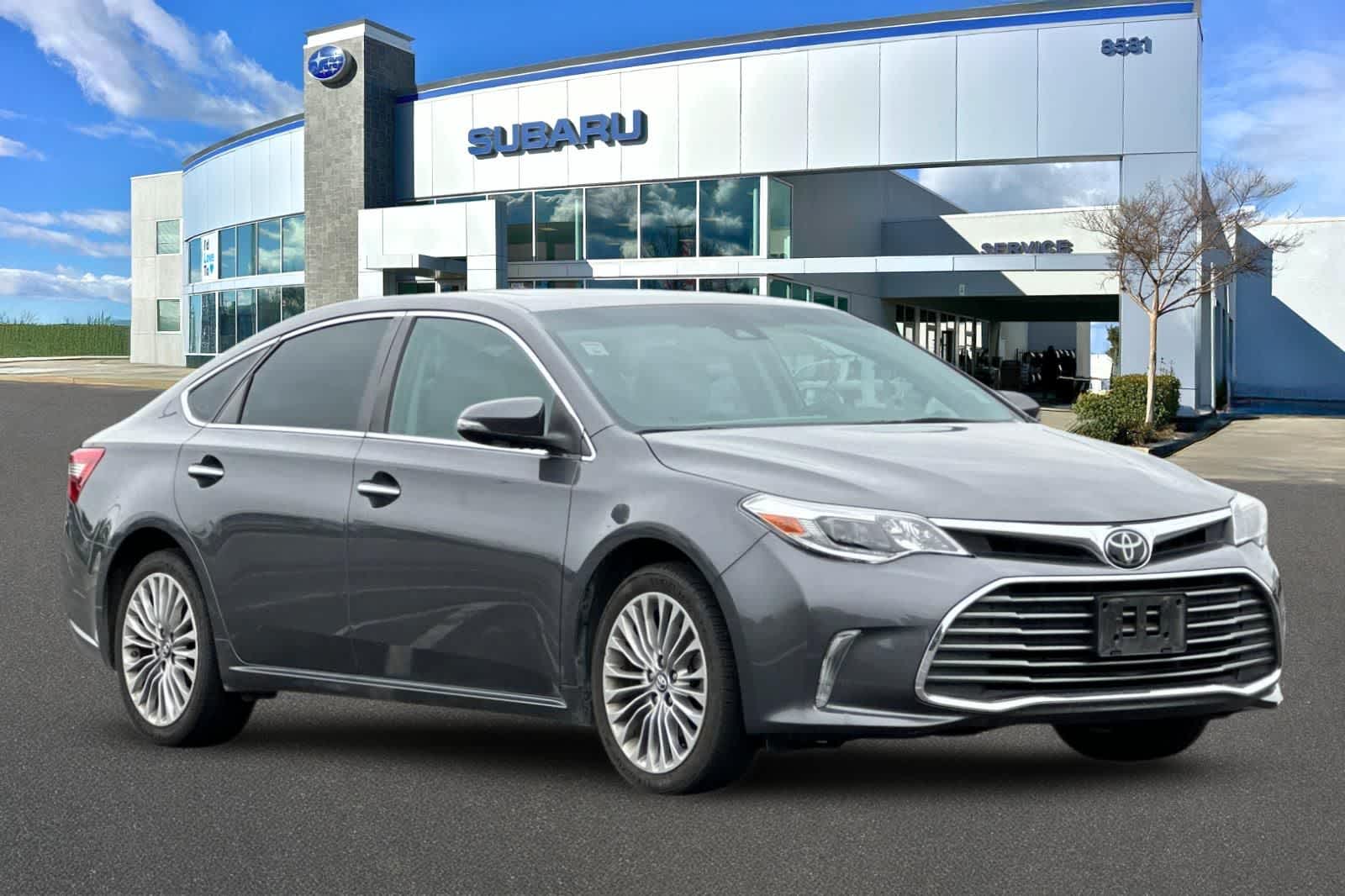 Thumbnail: 2018 Toyota Avalon - 5