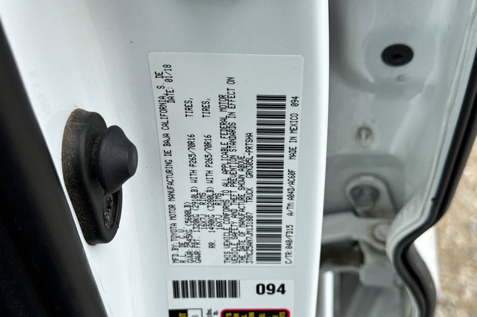 Thumbnail: 2018 Toyota Tacoma - 32