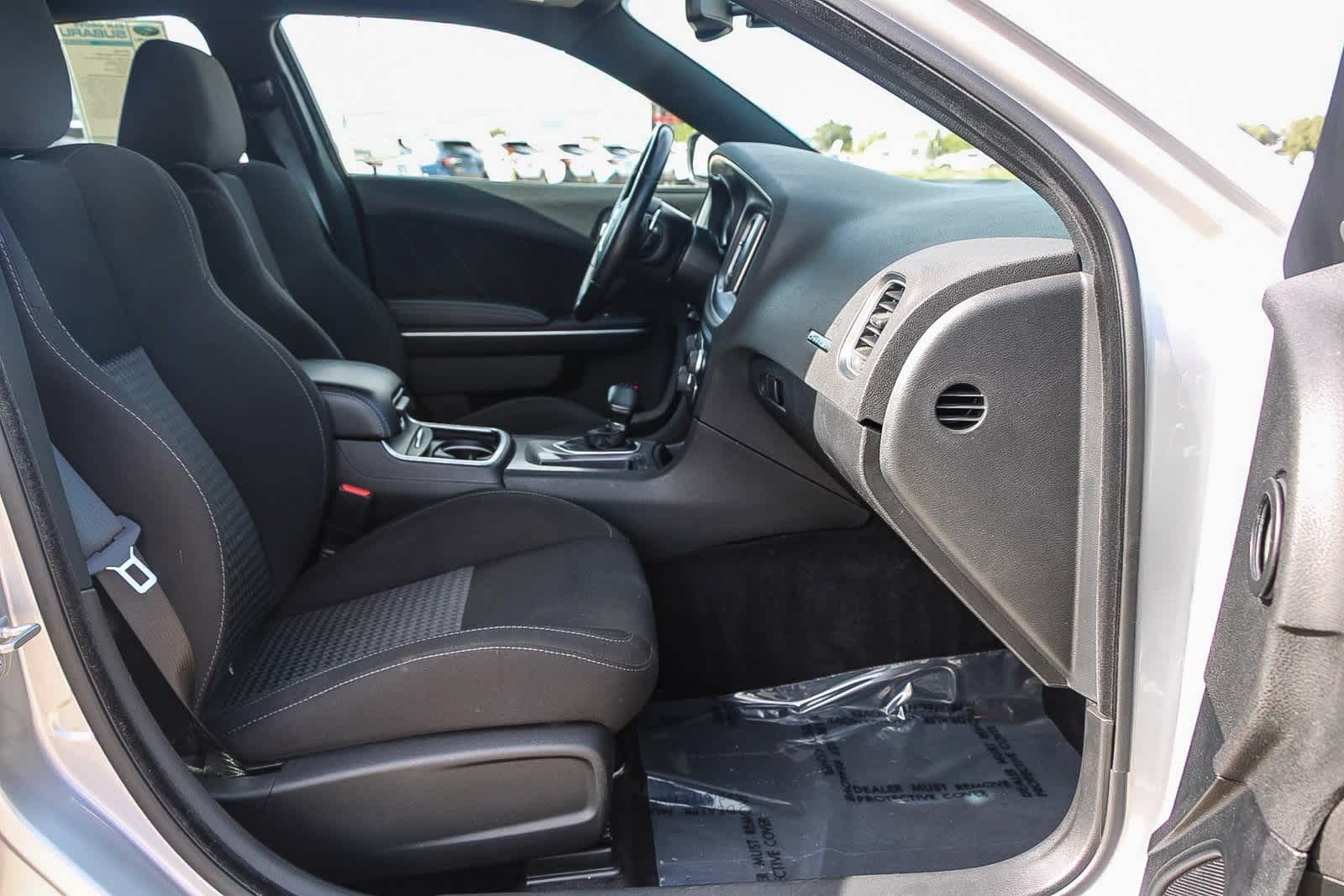 Thumbnail: 2022 Dodge Charger - 17