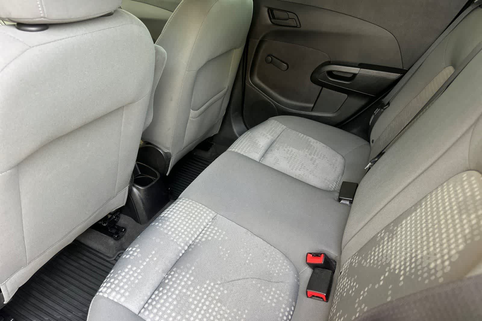 Thumbnail: 2015 Chevrolet Sonic - 4