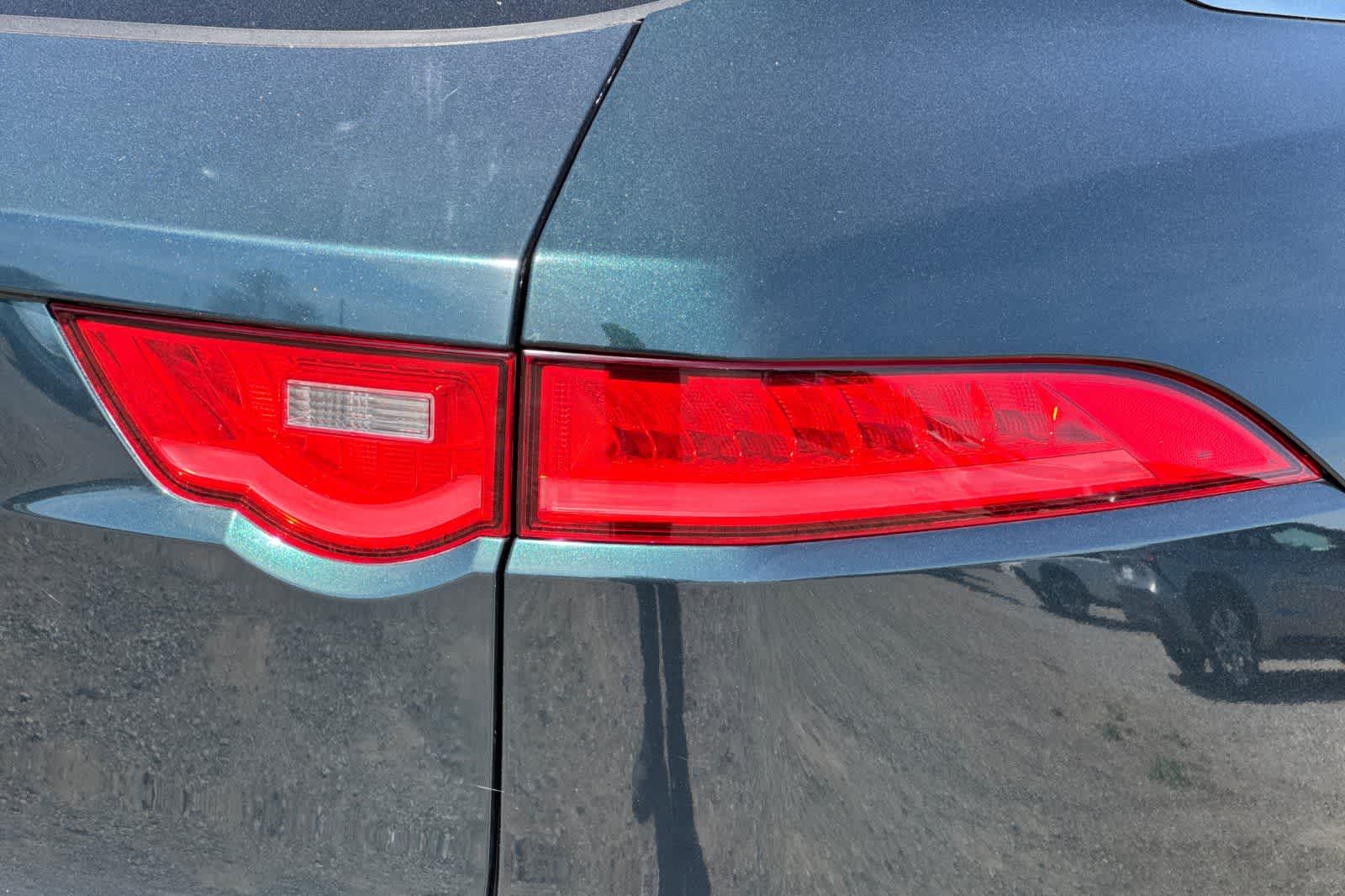 Thumbnail: 2017 Jaguar F-Pace - 32