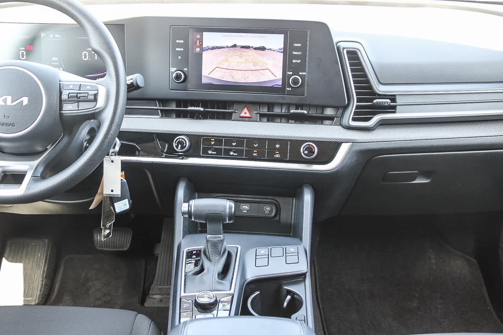 2024 Kia Sportage LX 13