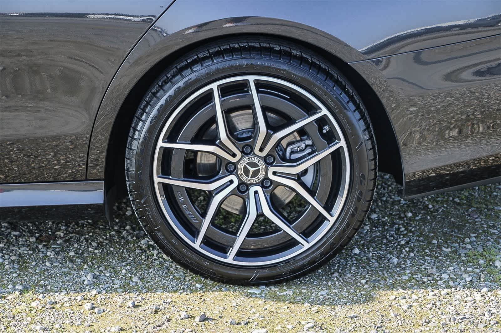 Thumbnail: 2021 Mercedes-Benz E-Class - 9