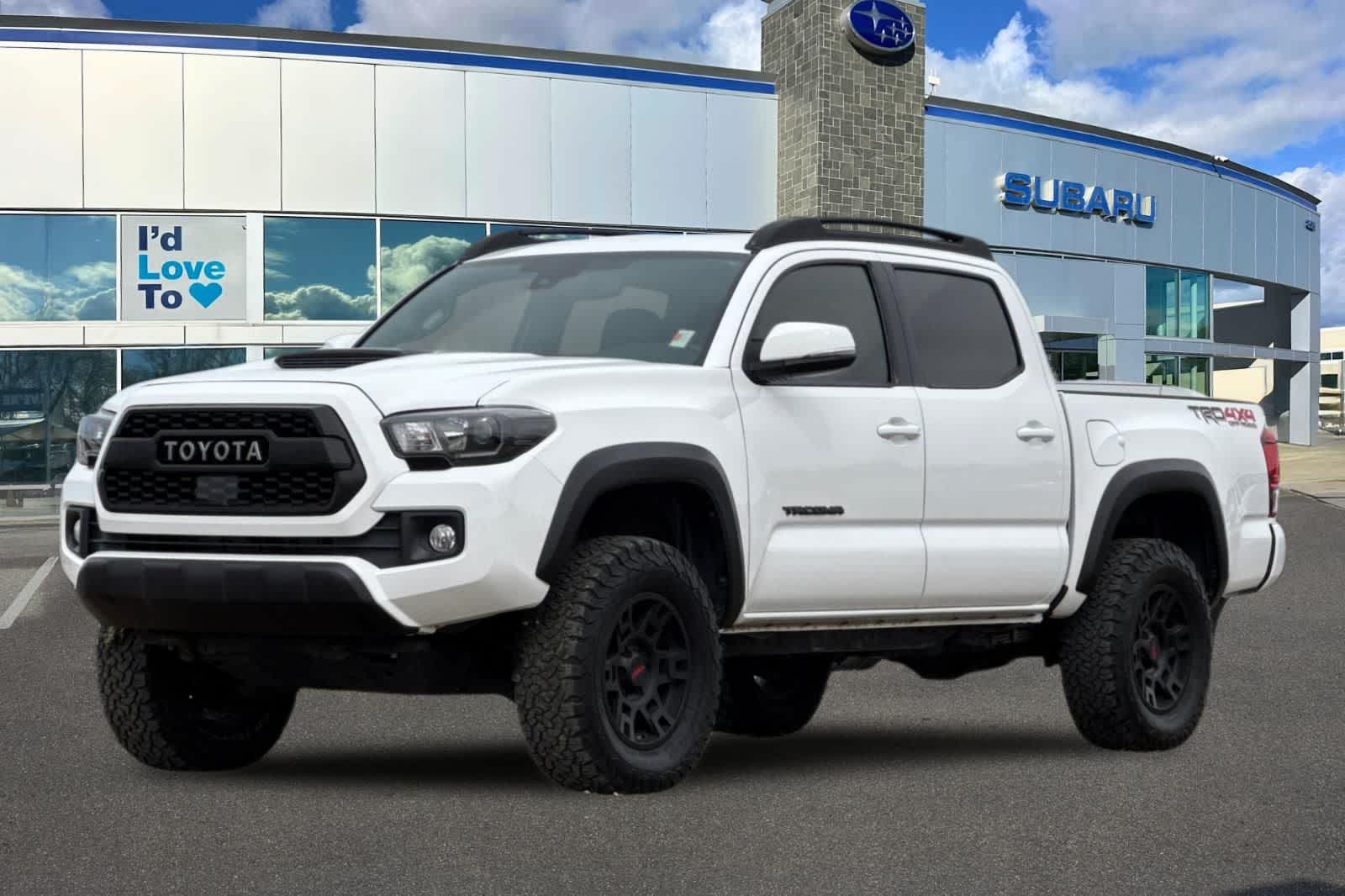 Thumbnail: 2018 Toyota Tacoma - 1