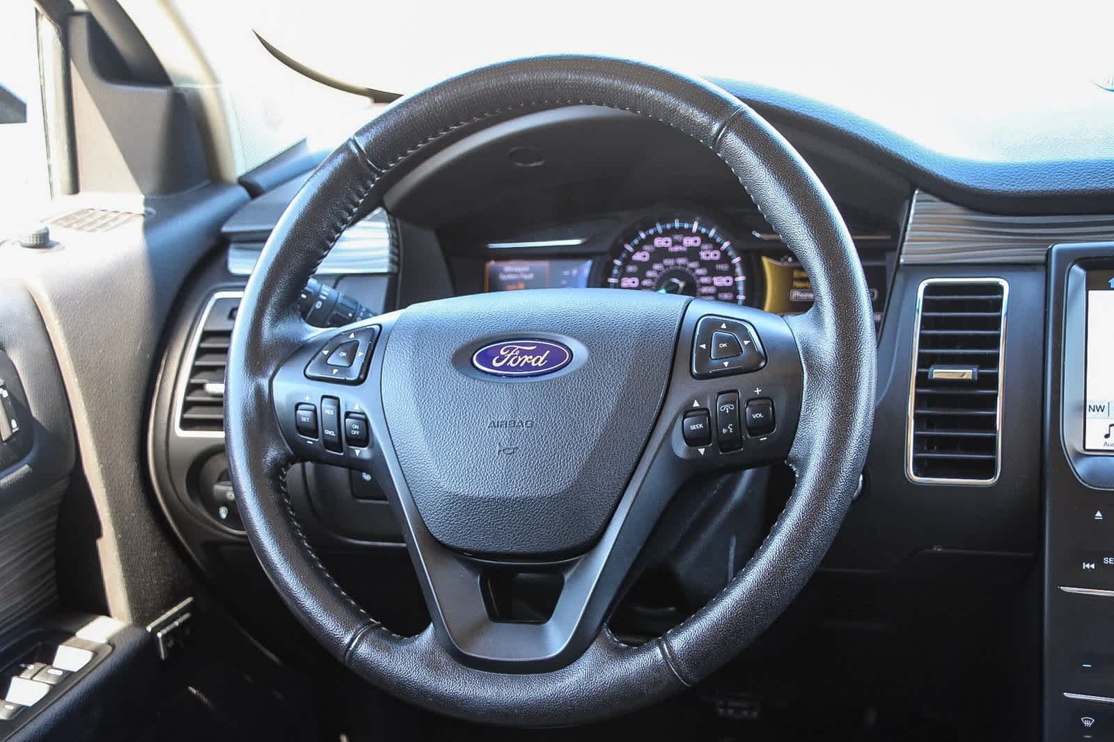 Thumbnail: 2017 Ford Flex - 15