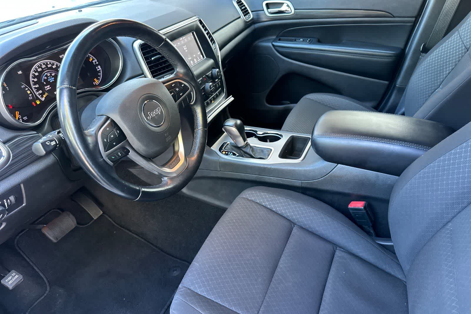 Thumbnail: 2021 Jeep Grand Cherokee - 11