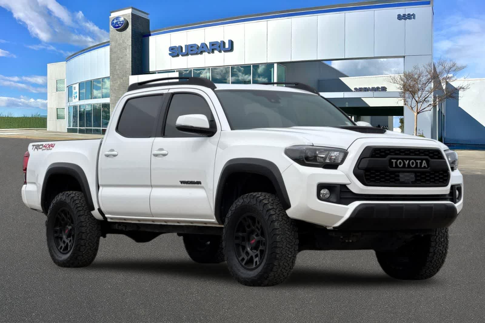 Thumbnail: 2018 Toyota Tacoma - 5