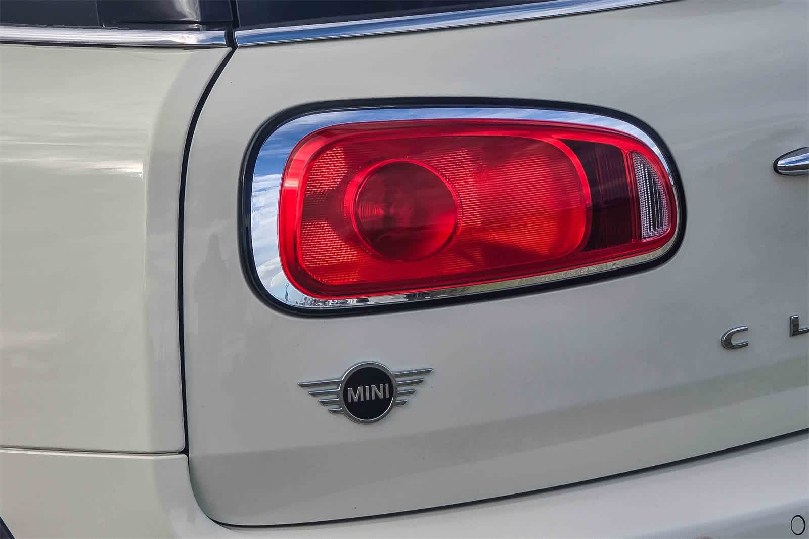 Thumbnail: 2019 MINI Cooper Clubman - 11