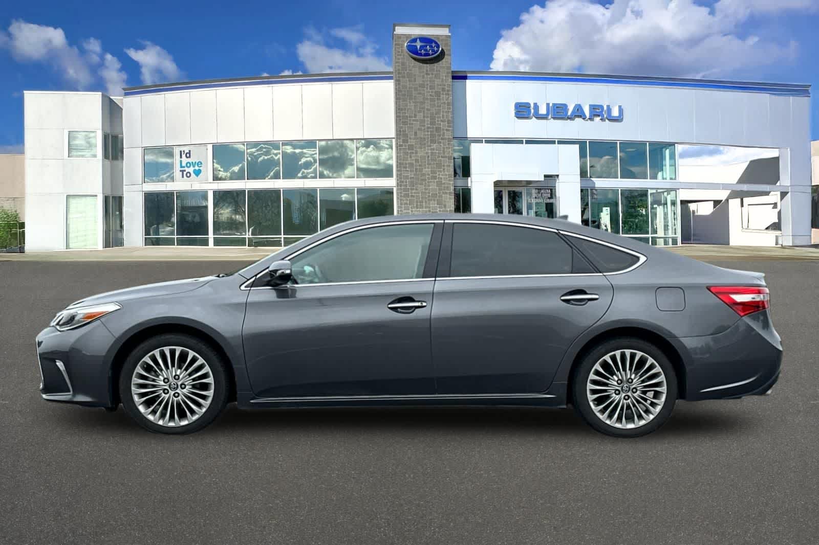 Thumbnail: 2018 Toyota Avalon - 9