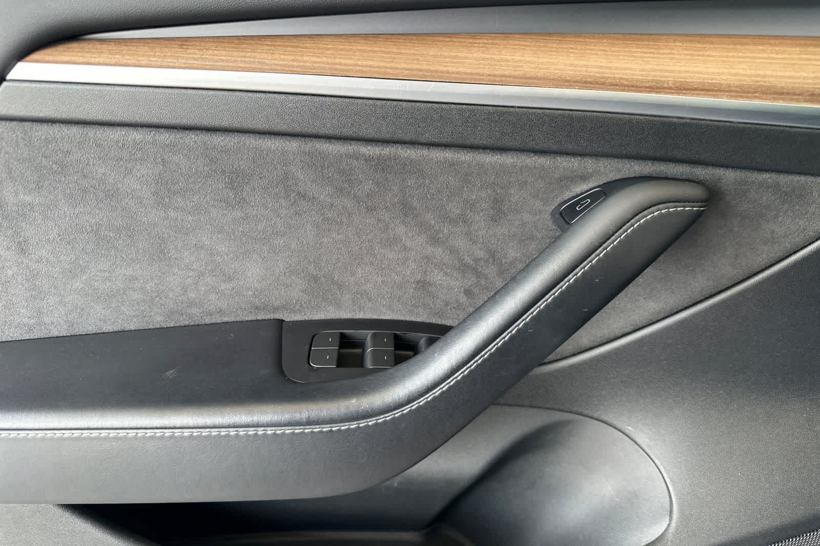 Thumbnail: 2022 Tesla Model 3 - 12