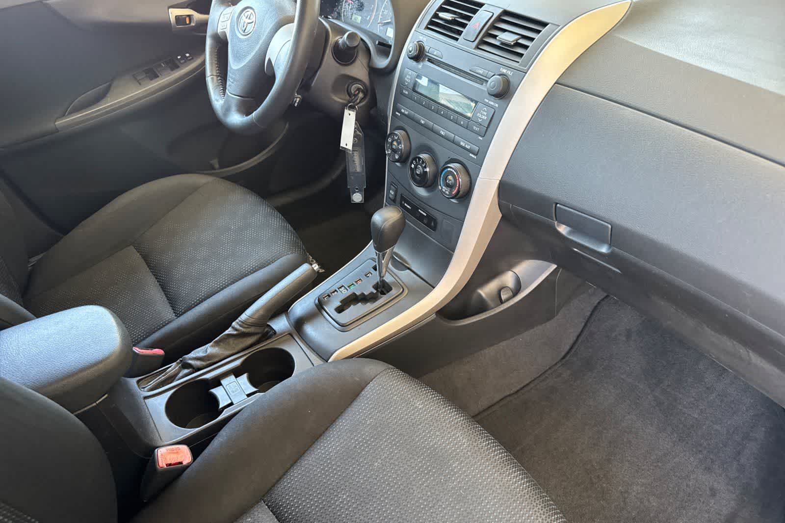 Thumbnail: 2009 Toyota Corolla - 15