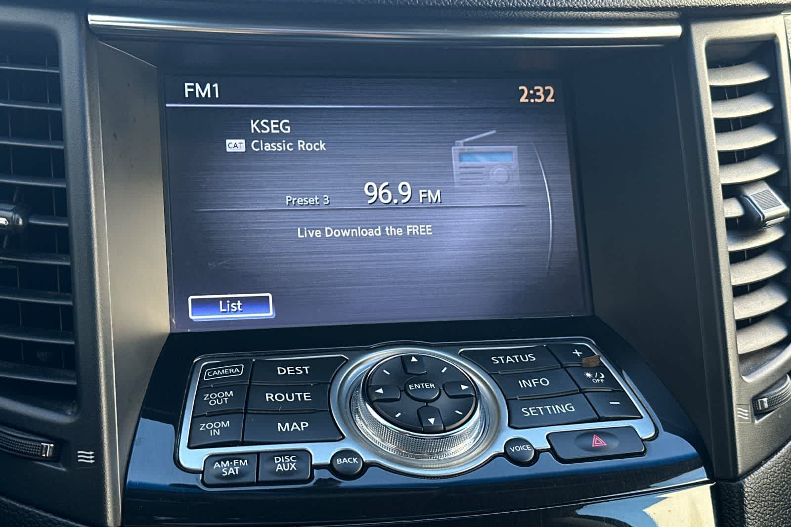 Thumbnail: 2017 INFINITI QX70 - 20