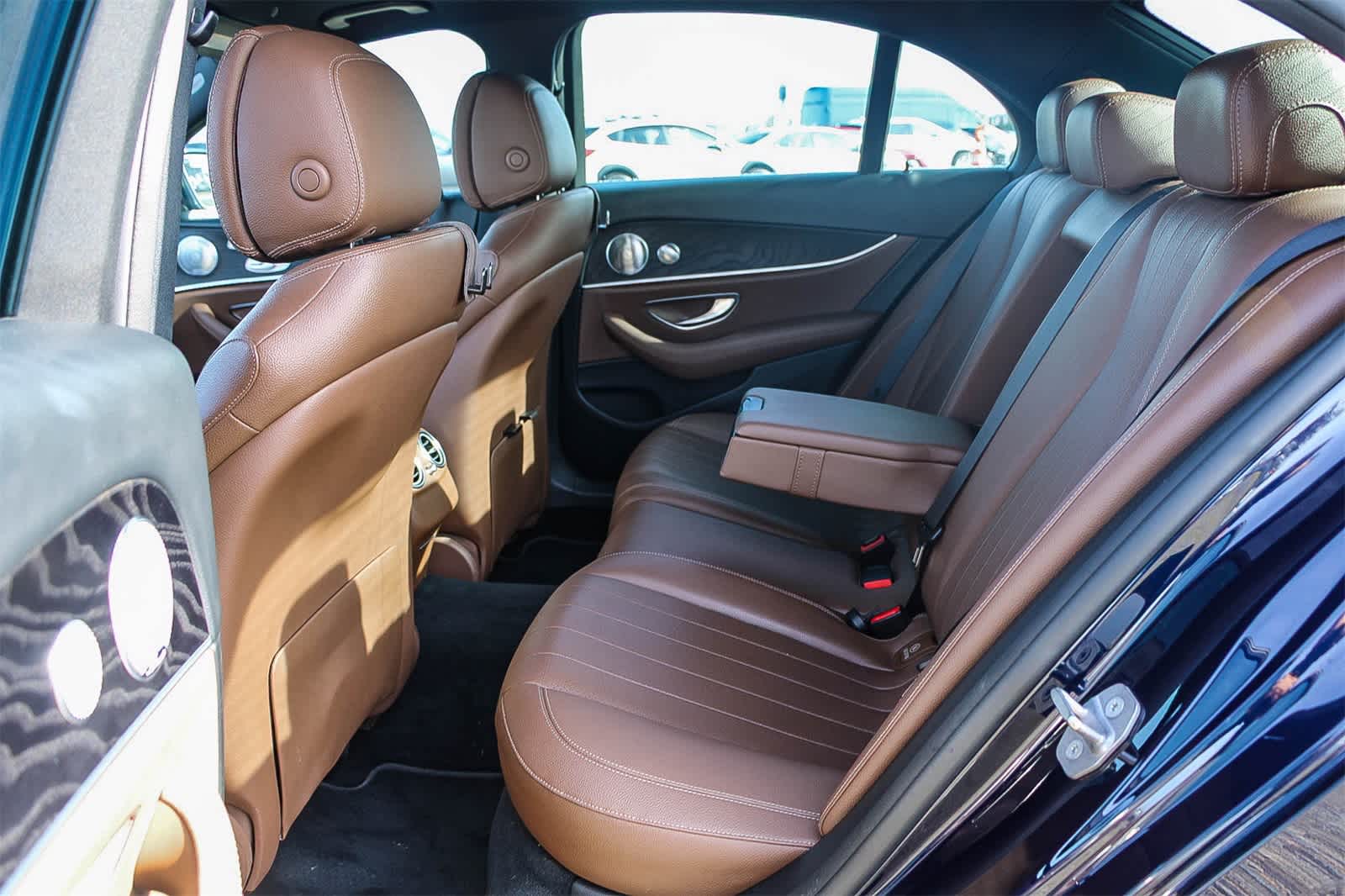 Thumbnail: 2017 Mercedes-Benz E-Class - 18