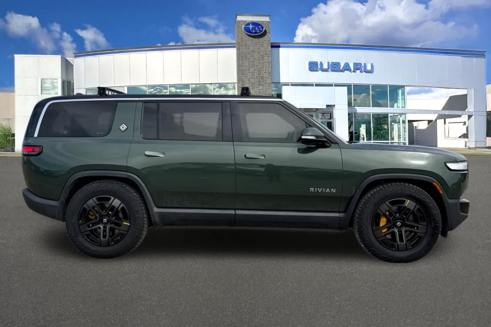 Thumbnail: 2023 Rivian R1S - 6