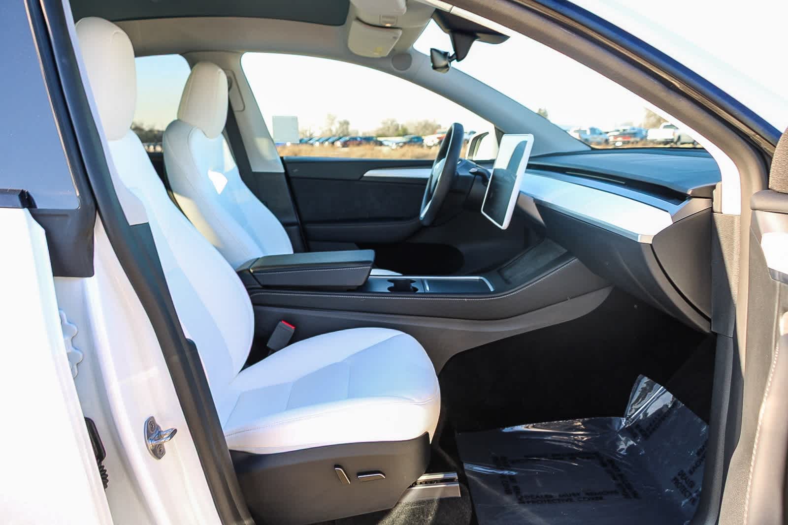 Thumbnail: 2024 Tesla Model Y - 14