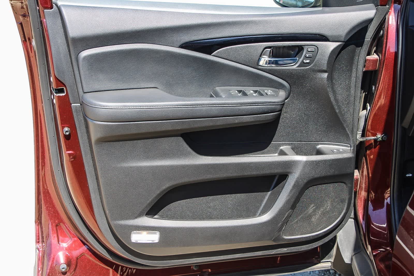 Thumbnail: 2021 Honda Passport - 21