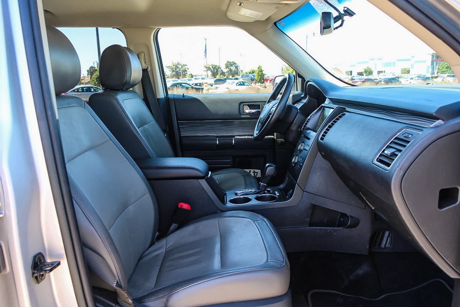 Thumbnail: 2017 Ford Flex - 16