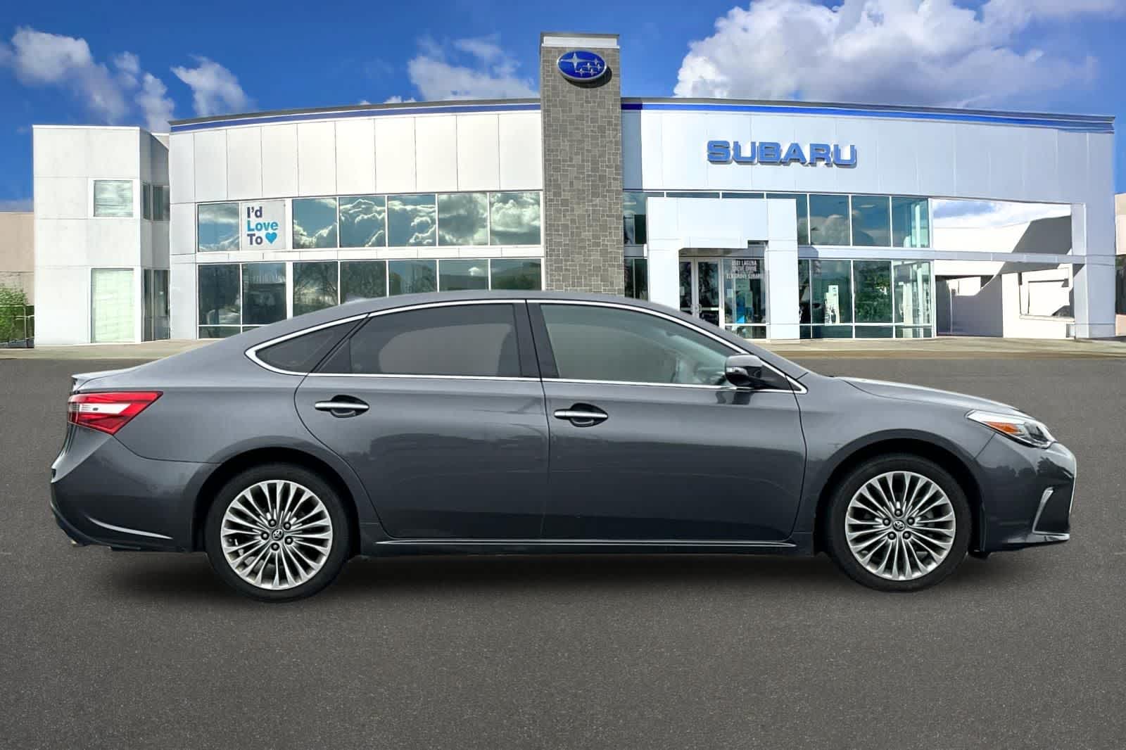 Thumbnail: 2018 Toyota Avalon - 6