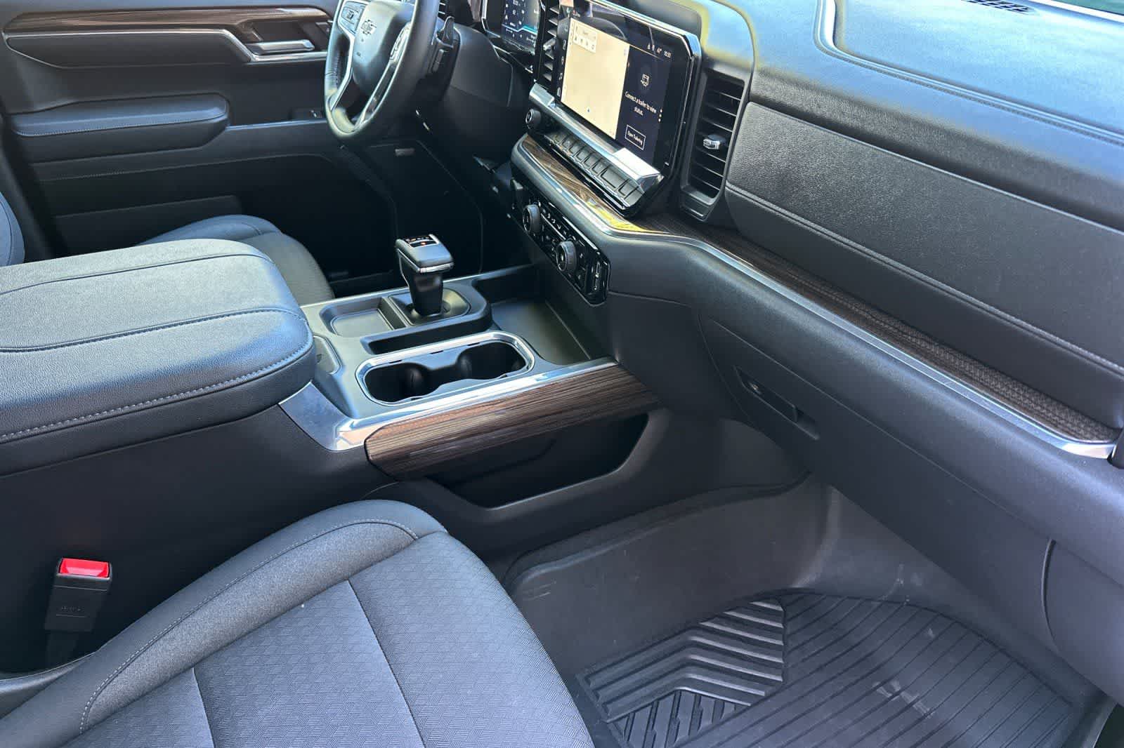 Thumbnail: 2023 Chevrolet Silverado 1500 - 16