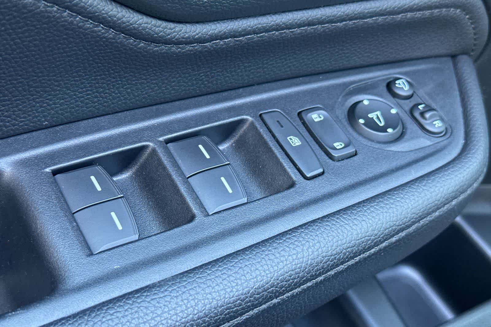 Thumbnail: 2024 Honda Odyssey - 13