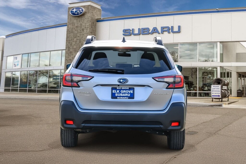 Used 2023 Subaru Outback Premium SUV