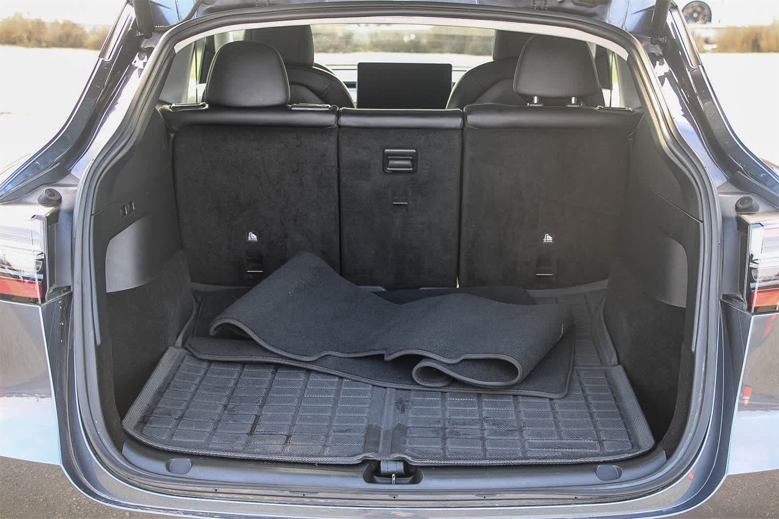 Thumbnail: 2022 Tesla Model Y - 23