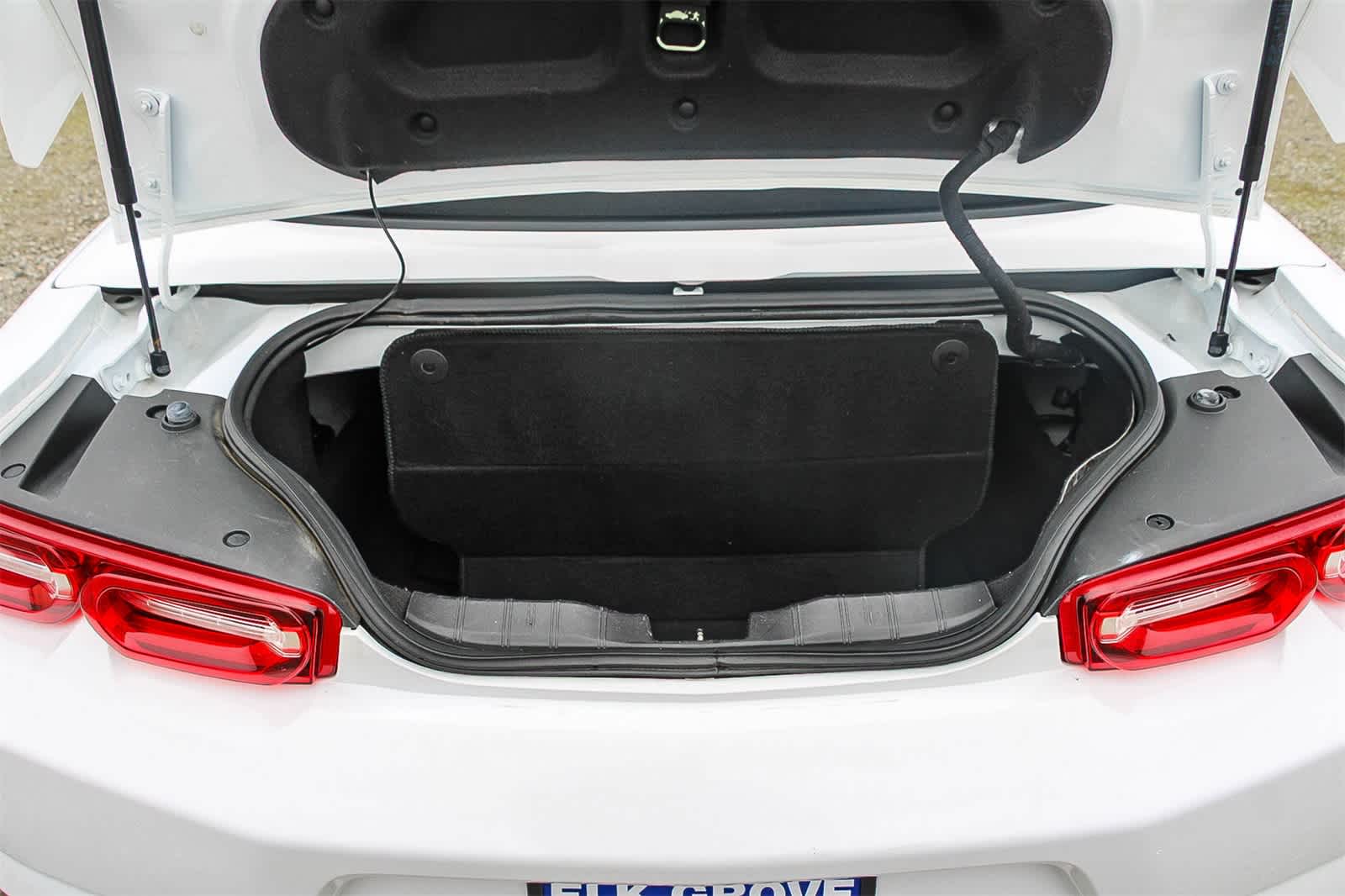 Thumbnail: 2019 Chevrolet Camaro - 31