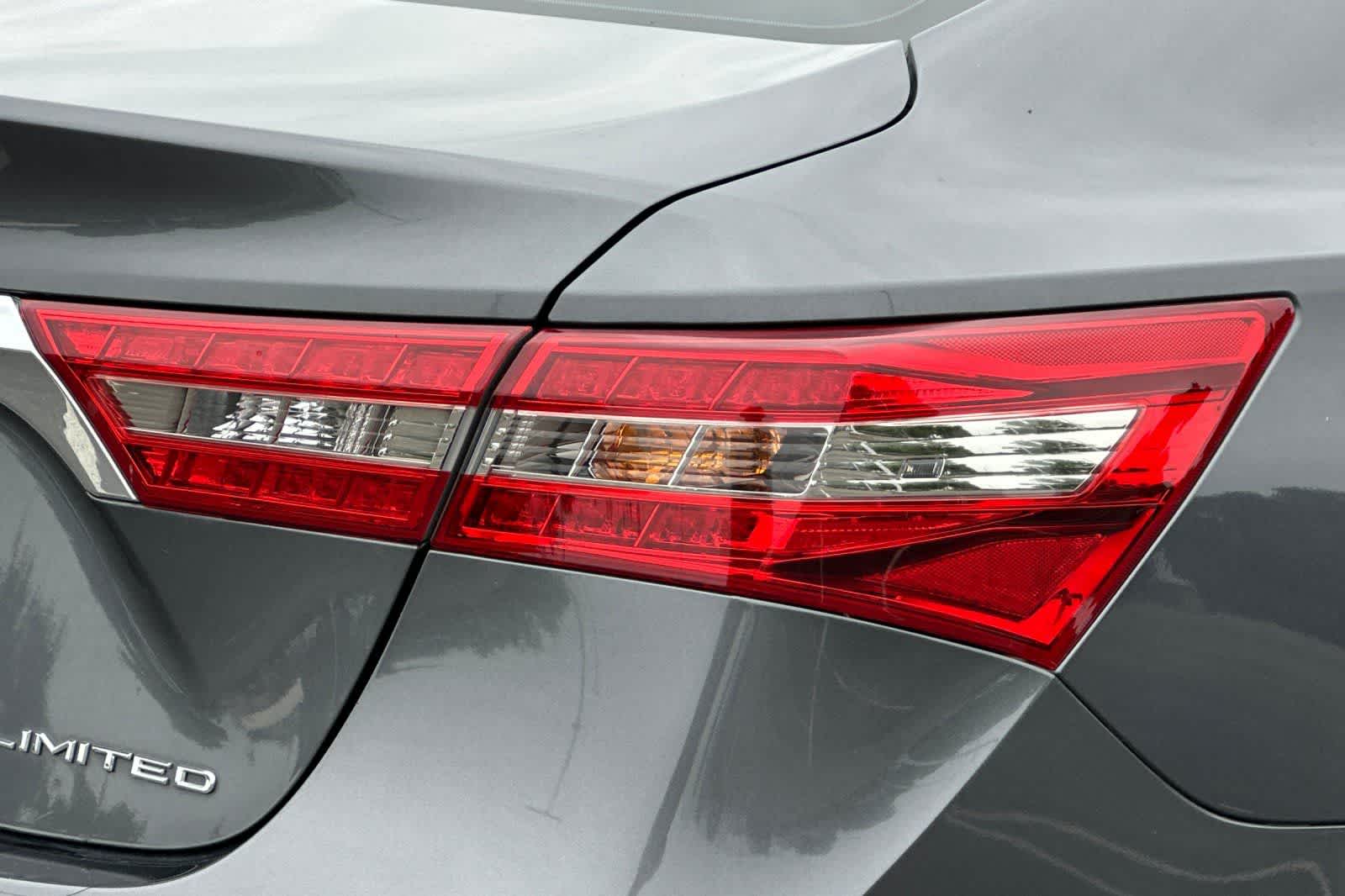 Thumbnail: 2018 Toyota Avalon - 31