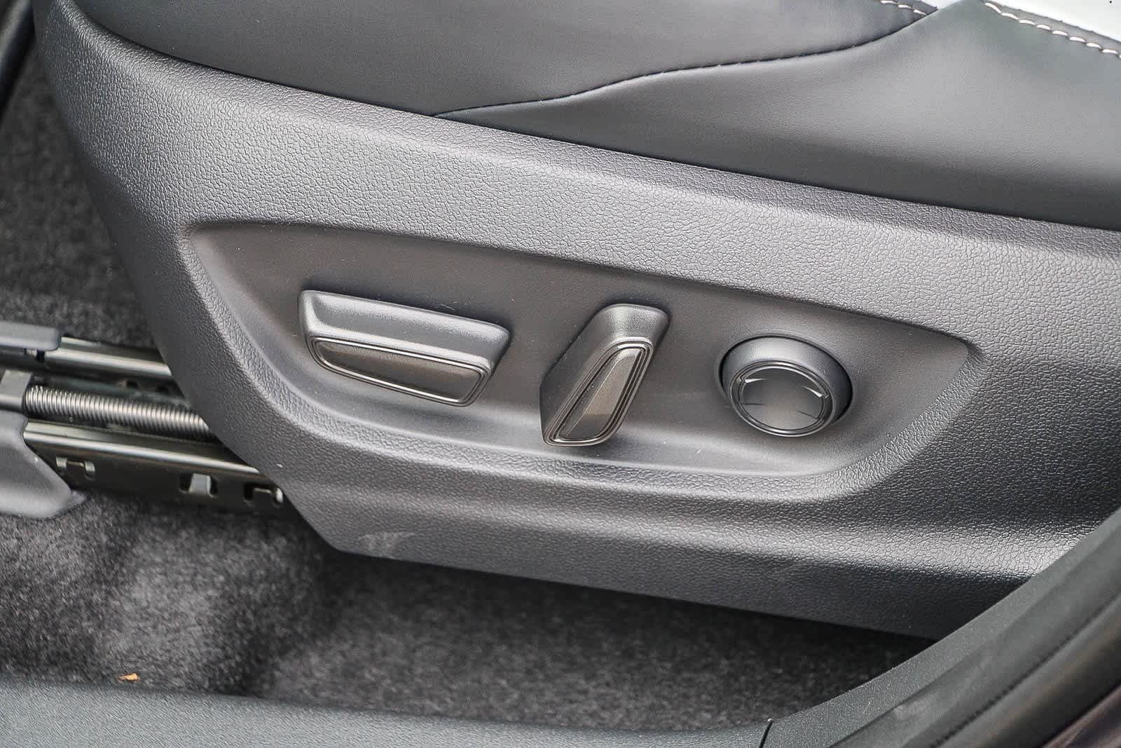 Thumbnail: 2026 Subaru Solterra - 18