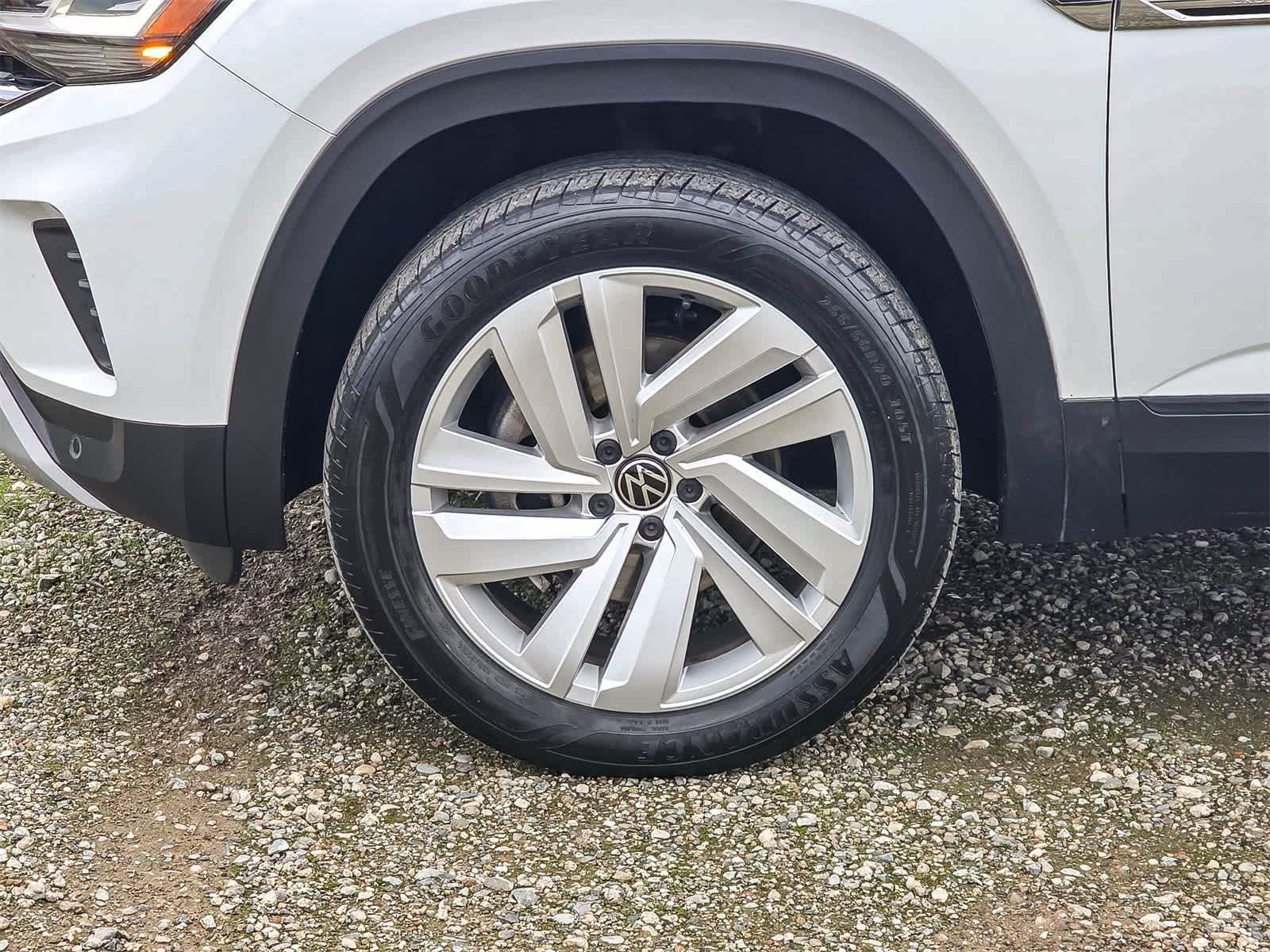 Thumbnail: 2023 Volkswagen Atlas - 20