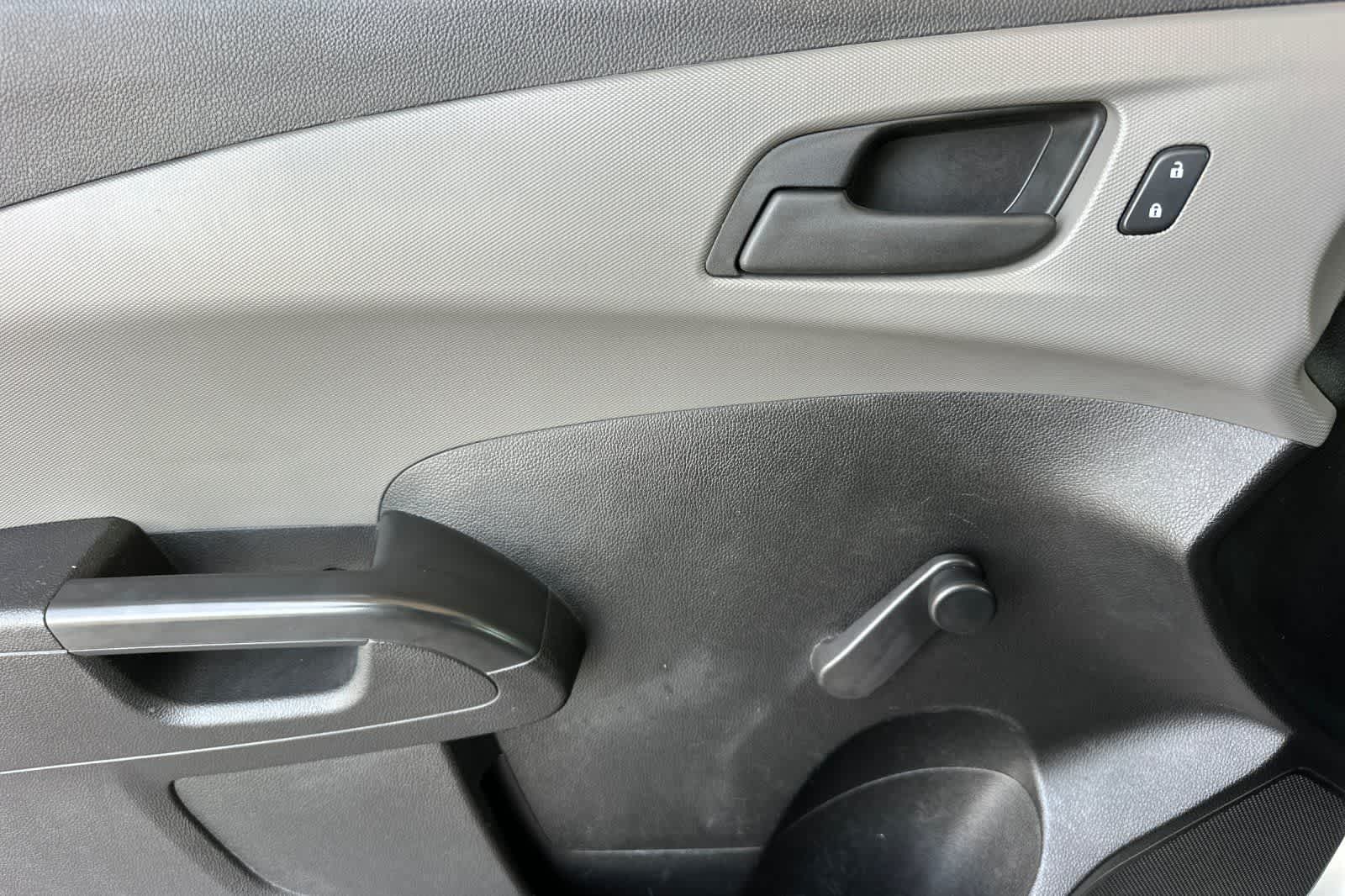 Thumbnail: 2015 Chevrolet Sonic - 12