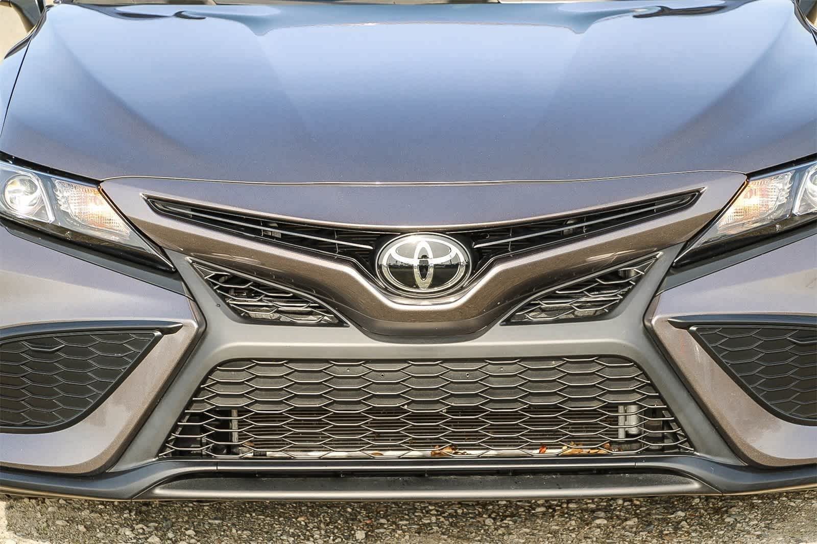 Thumbnail: 2024 Toyota Camry - 18