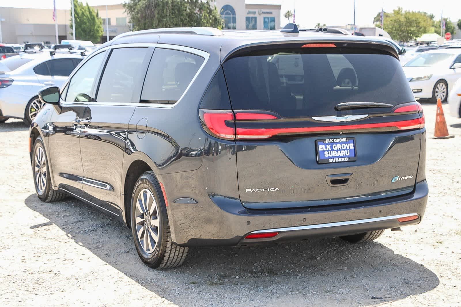 Thumbnail: 2021 Chrysler Pacifica - 2