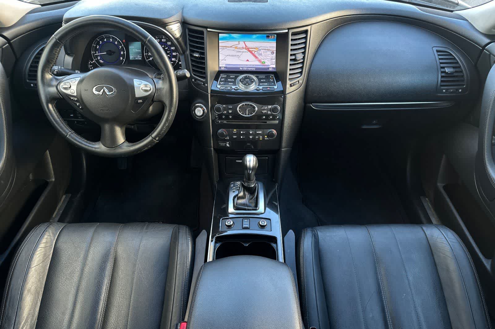 Thumbnail: 2017 INFINITI QX70 - 3