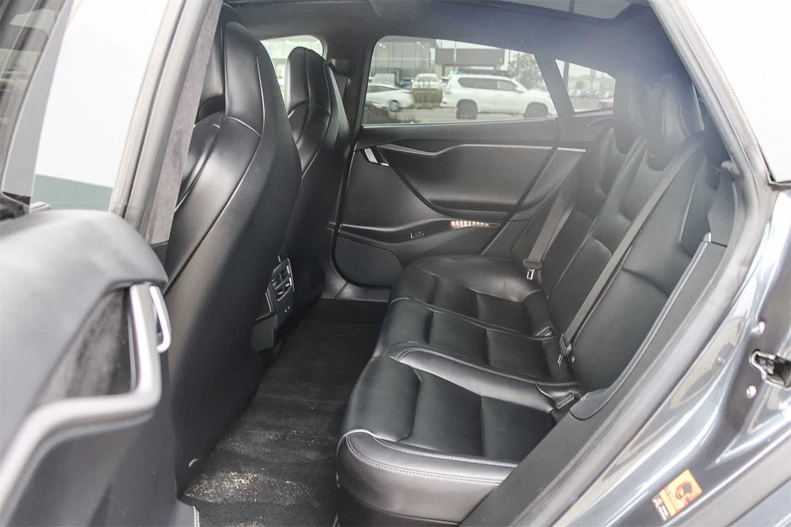 Thumbnail: 2018 Tesla Model S - 16