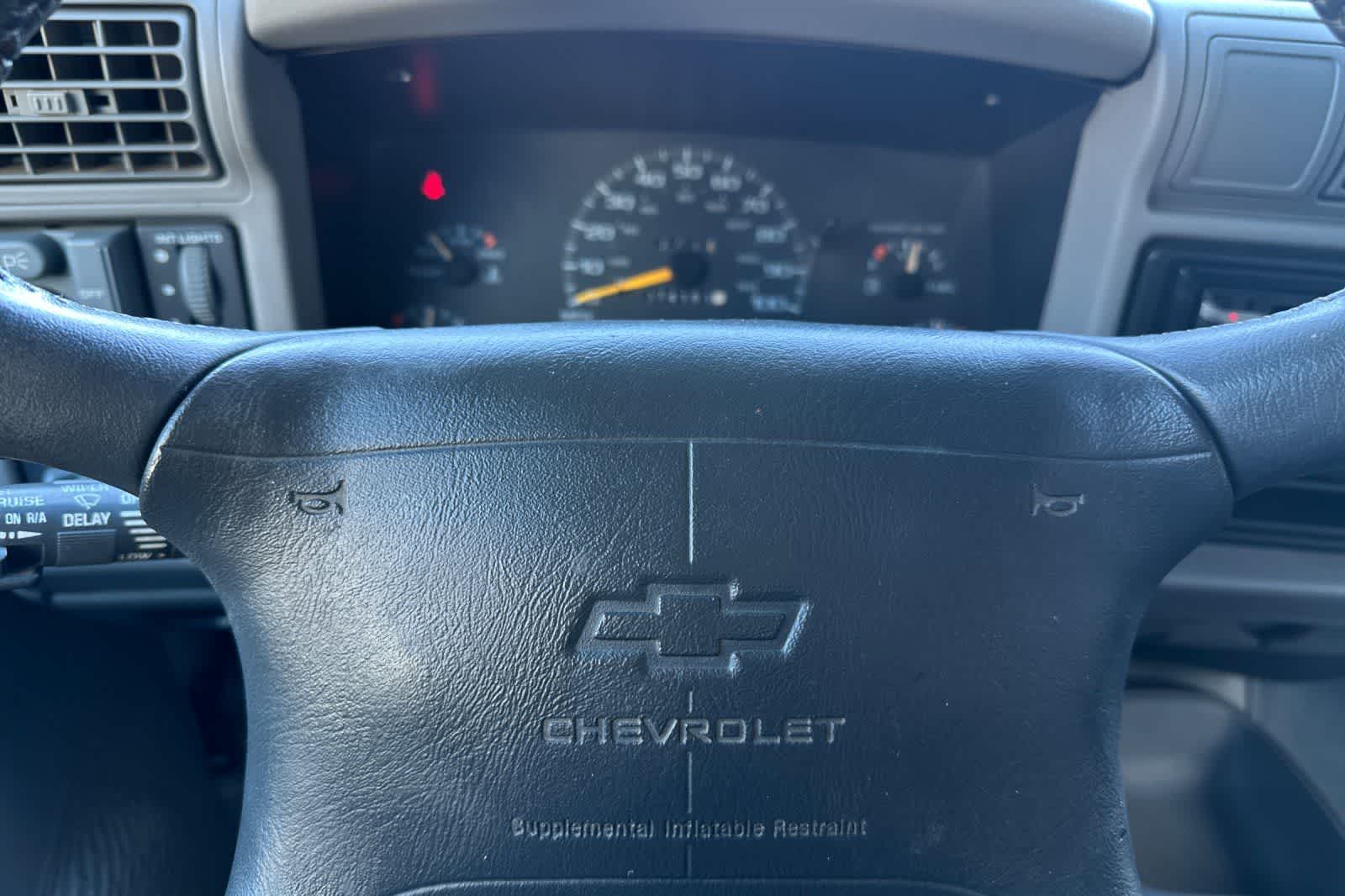 Thumbnail: 1997 Chevrolet Blazer - 23