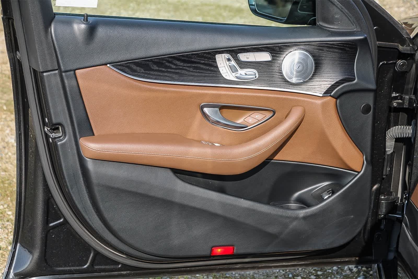 Thumbnail: 2021 Mercedes-Benz E-Class - 4