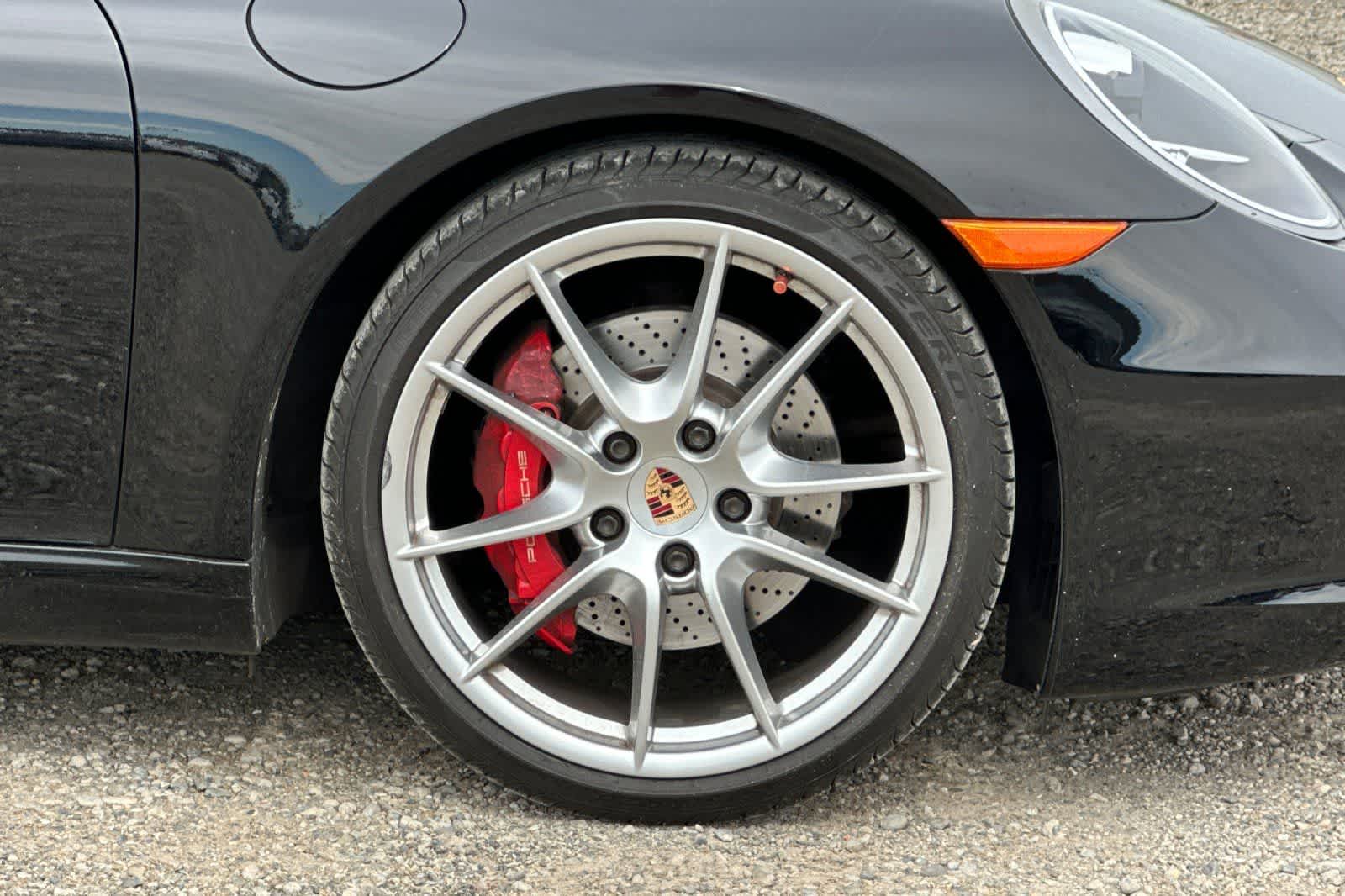 Thumbnail: 2013 Porsche 911 - 24