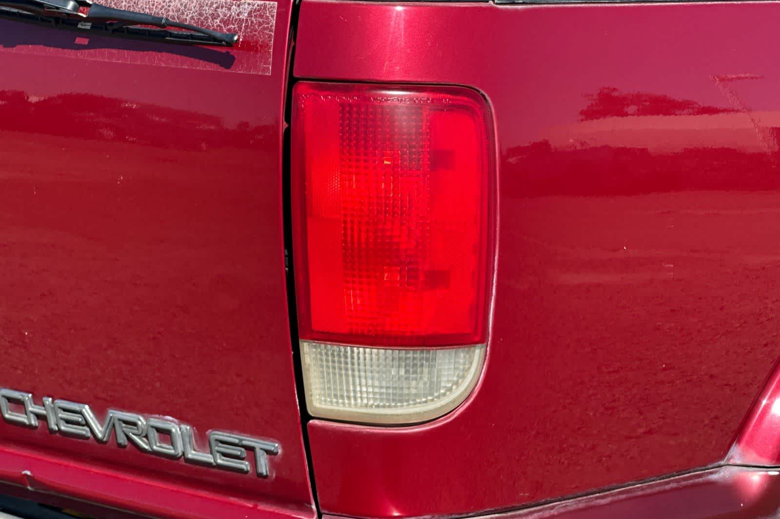 Thumbnail: 1997 Chevrolet Blazer - 29