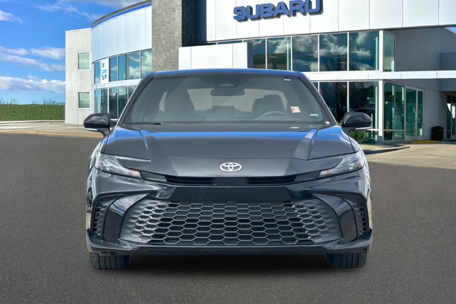 Thumbnail: 2025 Toyota Camry - 10