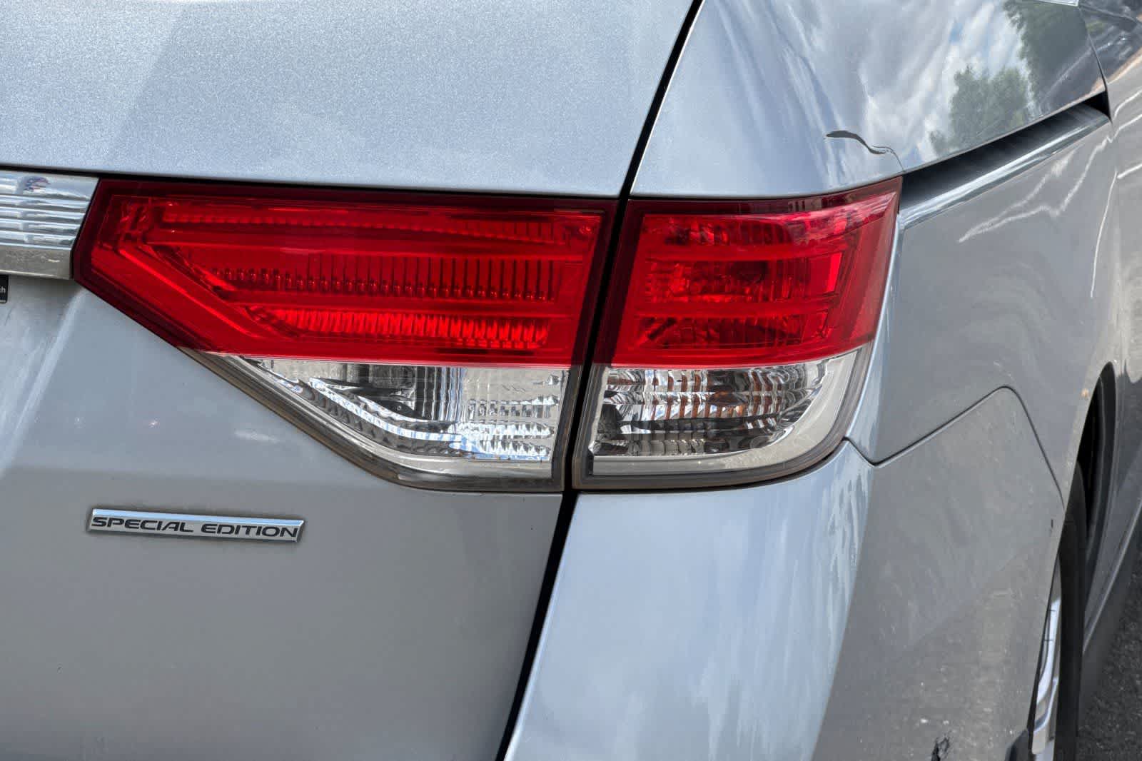 Thumbnail: 2016 Honda Odyssey - 30