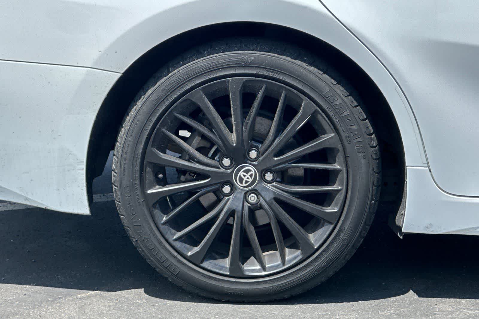 Thumbnail: 2022 Toyota Camry - 29