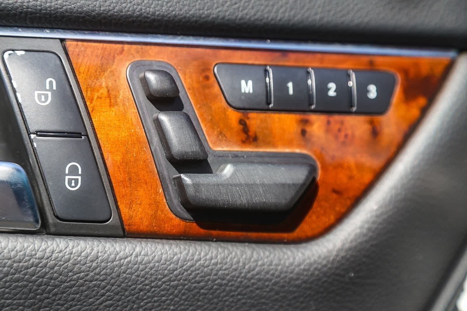 Thumbnail: 2012 Mercedes-Benz C-Class - 17