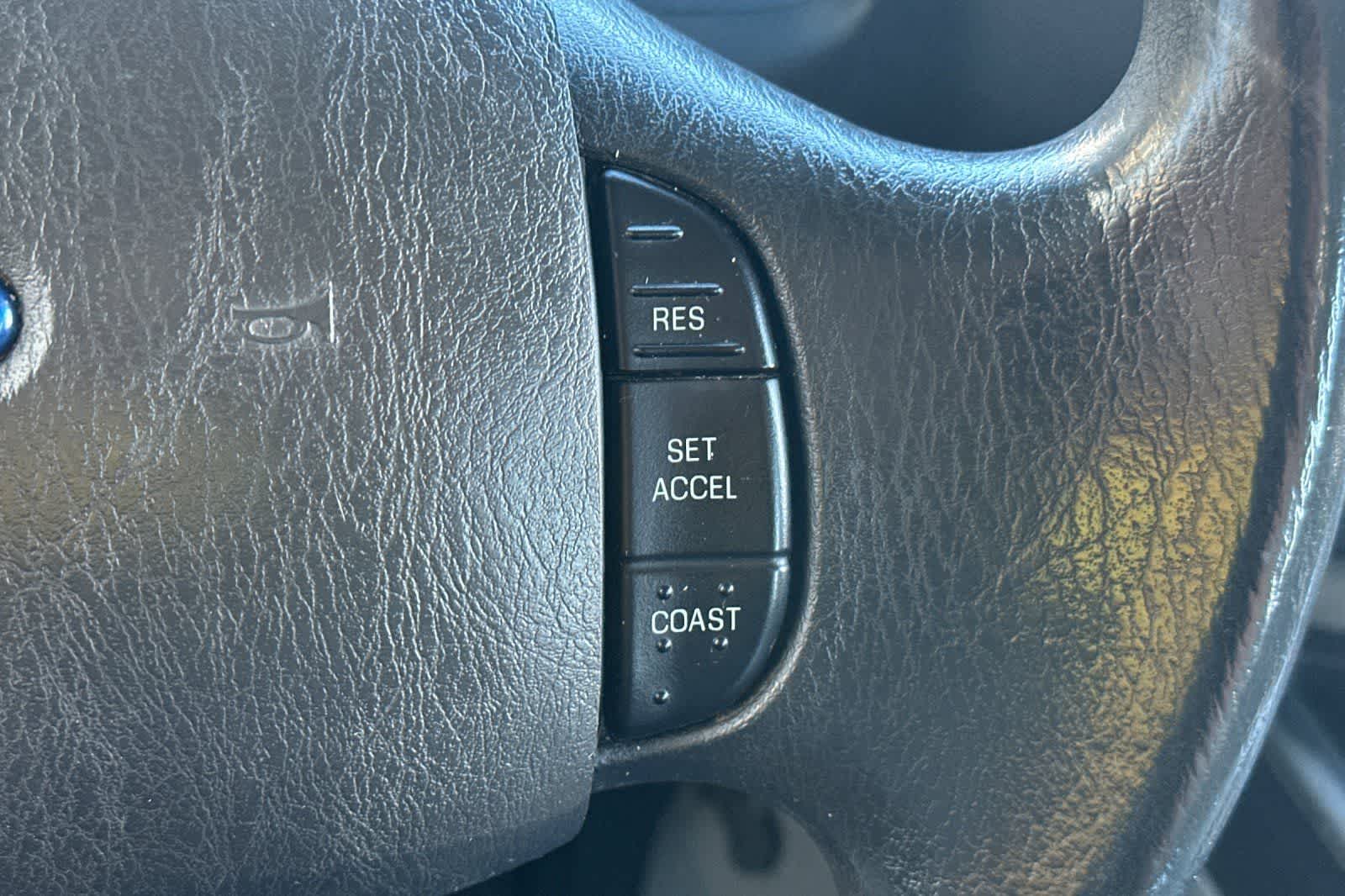 Thumbnail: 2014 Ford Econoline - 25