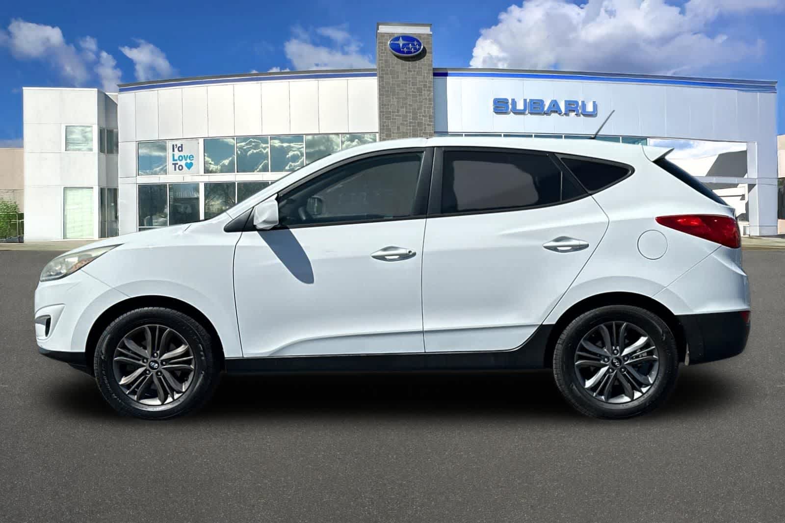 Thumbnail: 2015 Hyundai Tucson - 9