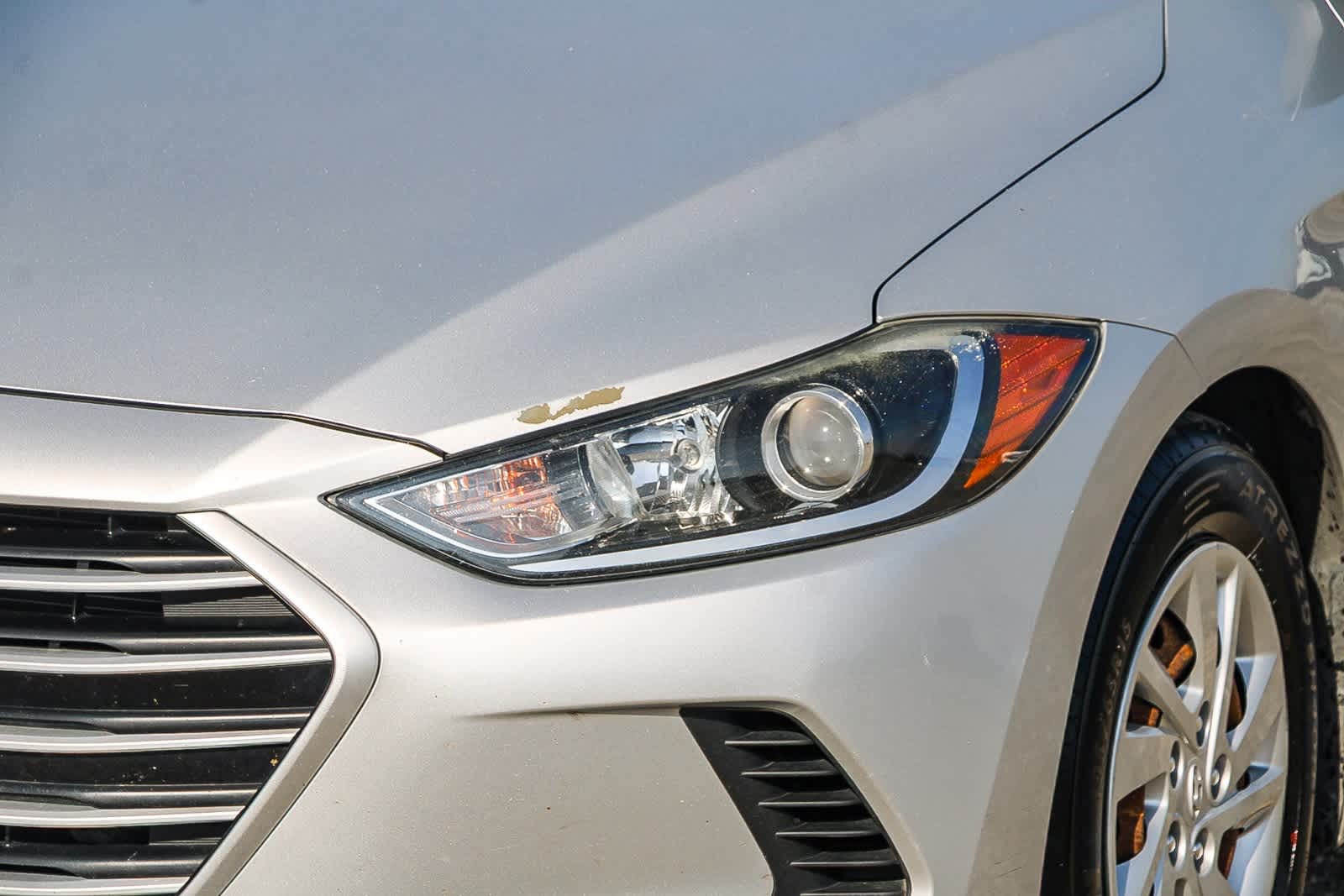 Thumbnail: 2017 Hyundai Elantra - 8